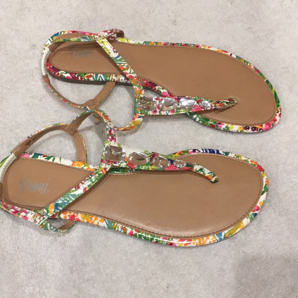 Fioni Sandals
